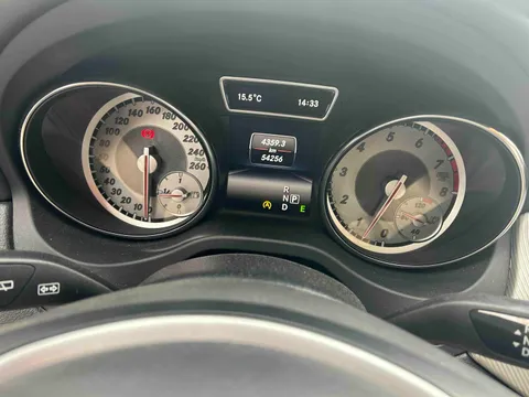 Mercedes-Benz Mercedes-Benz GLA