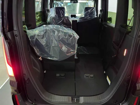 Honda N-BOX Custom