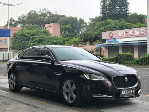 Jaguar XFL