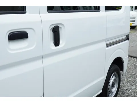Nissan Clipper