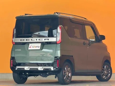 Mitsubishi Delica Mini