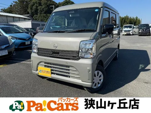 Nissan Clipper Van