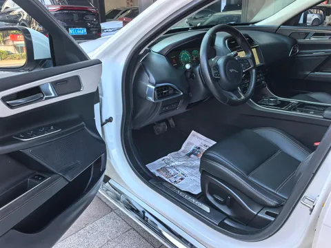 Jaguar XEL