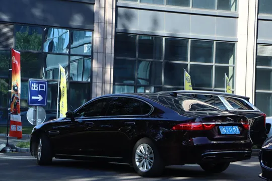 Jaguar XFL