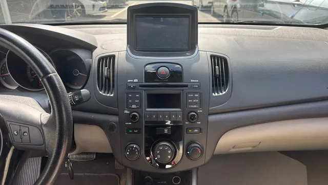 Kia Cerato (Forte)