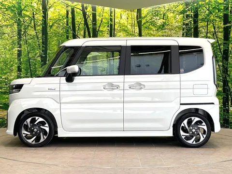 Suzuki Spacia Custom
