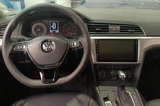 Volkswagen Lamando