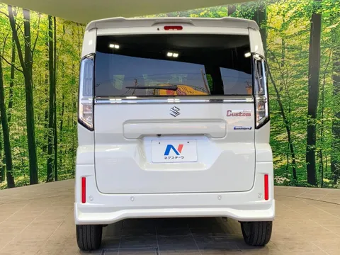 Suzuki Spacia Custom