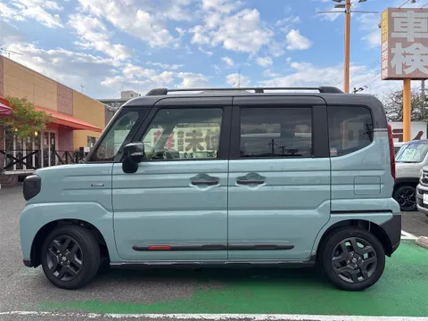 Suzuki Spacia Gear