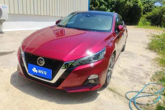 Nissan Teana