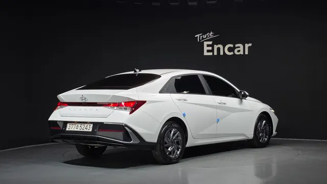 Hyundai Elantra (Avante)