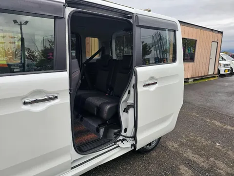 Suzuki Spacia Custom
