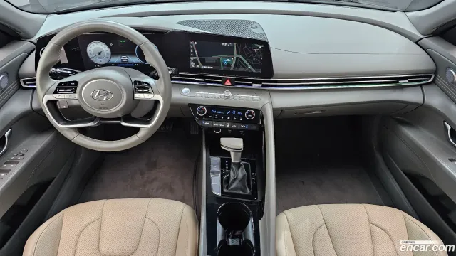 Hyundai Elantra (Avante)