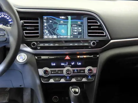Hyundai Elantra (Avante)