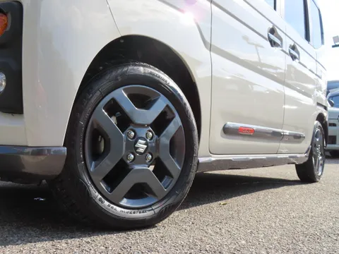 Suzuki Spacia Gear