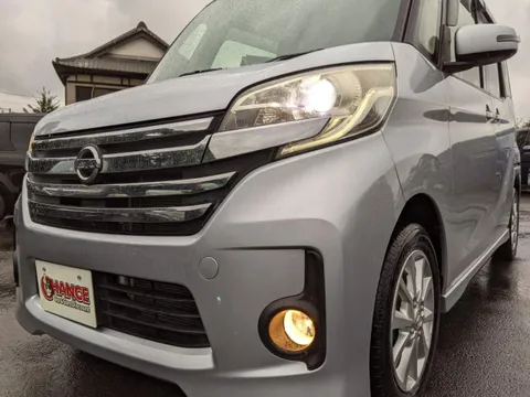 Nissan Dayz Roox