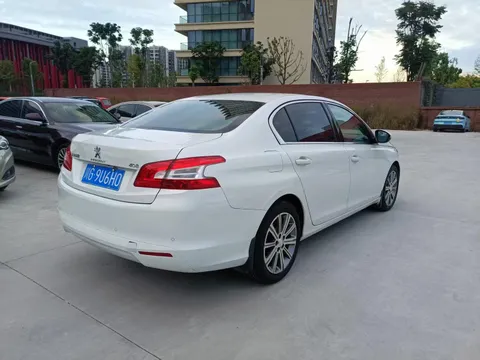 Peugeot 408