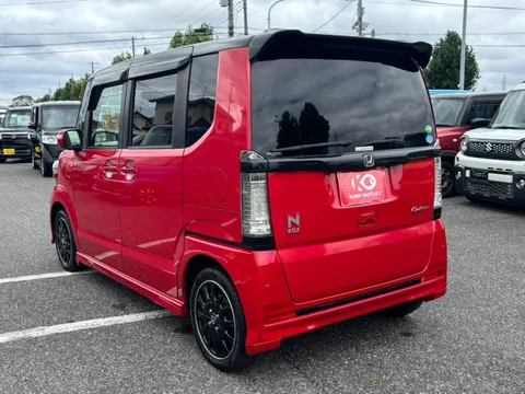 Honda N-BOX Custom