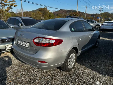 Renault SM3