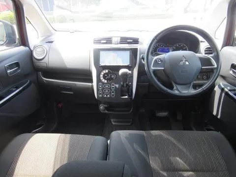 Mitsubishi eK Custom
