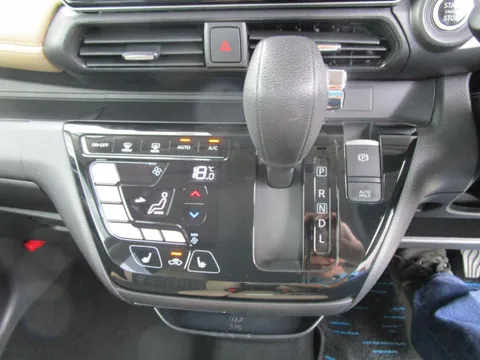 Mitsubishi eK X