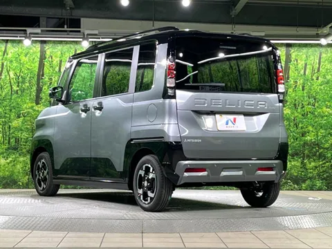 Mitsubishi Delica Mini