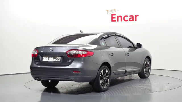 Renault SM3
