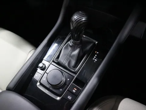 Mazda MAZDA3 Sedan