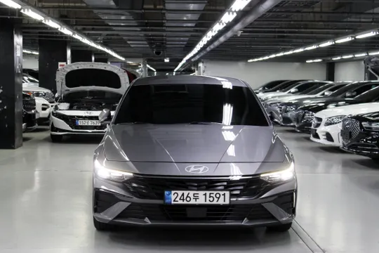 Hyundai Elantra (Avante)