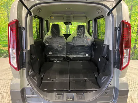 Suzuki Spacia Gear