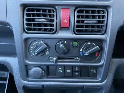 Nissan Clipper Truck
