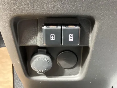 Suzuki Spacia Base