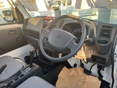 Mitsubishi Minicab Truck