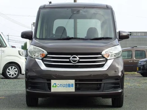 Nissan Dayz Roox