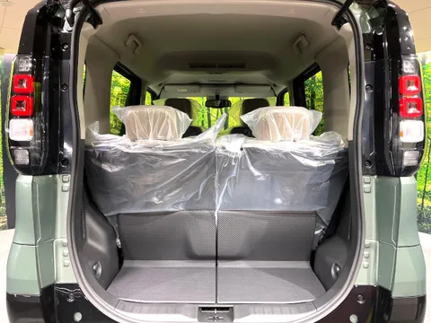 Mitsubishi Delica Mini