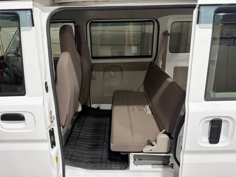 Mitsubishi Minicab Van