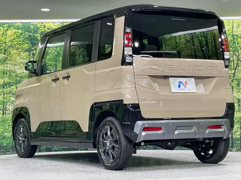 Mitsubishi Delica Mini