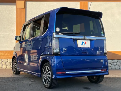 Honda N-BOX Custom
