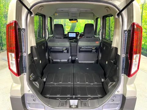 Suzuki Spacia Gear