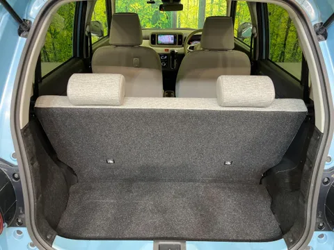 Daihatsu Mira Tocot