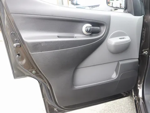 Nissan Vanette