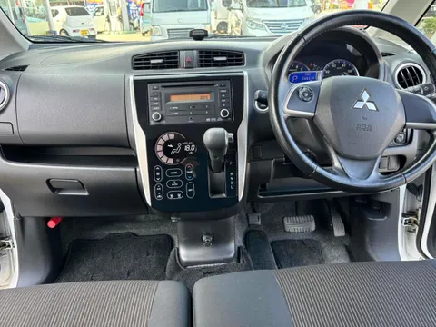 Mitsubishi eK Custom