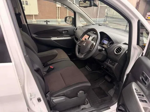Mitsubishi eK Custom