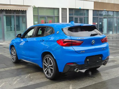 BMW X2