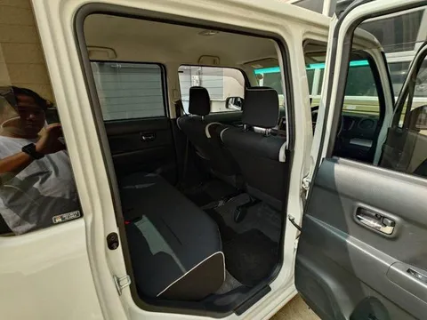 Toyota Pixis Space