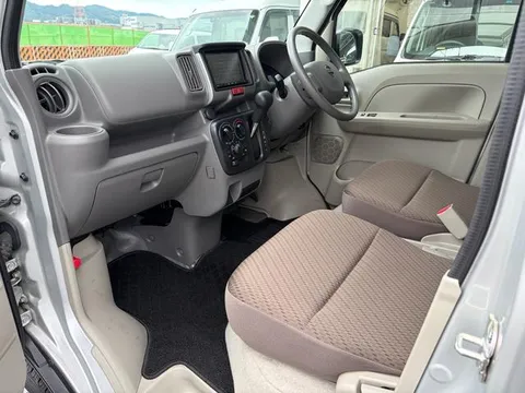 Nissan Clipper