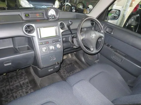 Toyota bB