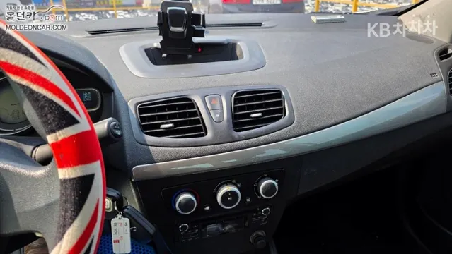 Renault SM3