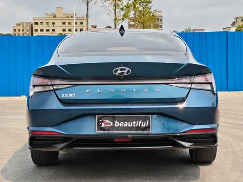 Hyundai Elantra (Avante)