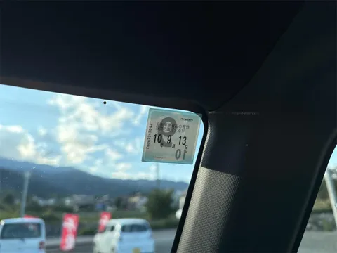 Toyota Pixis Mega